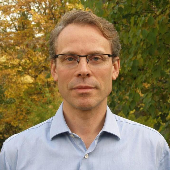Dr. Robert Fitger